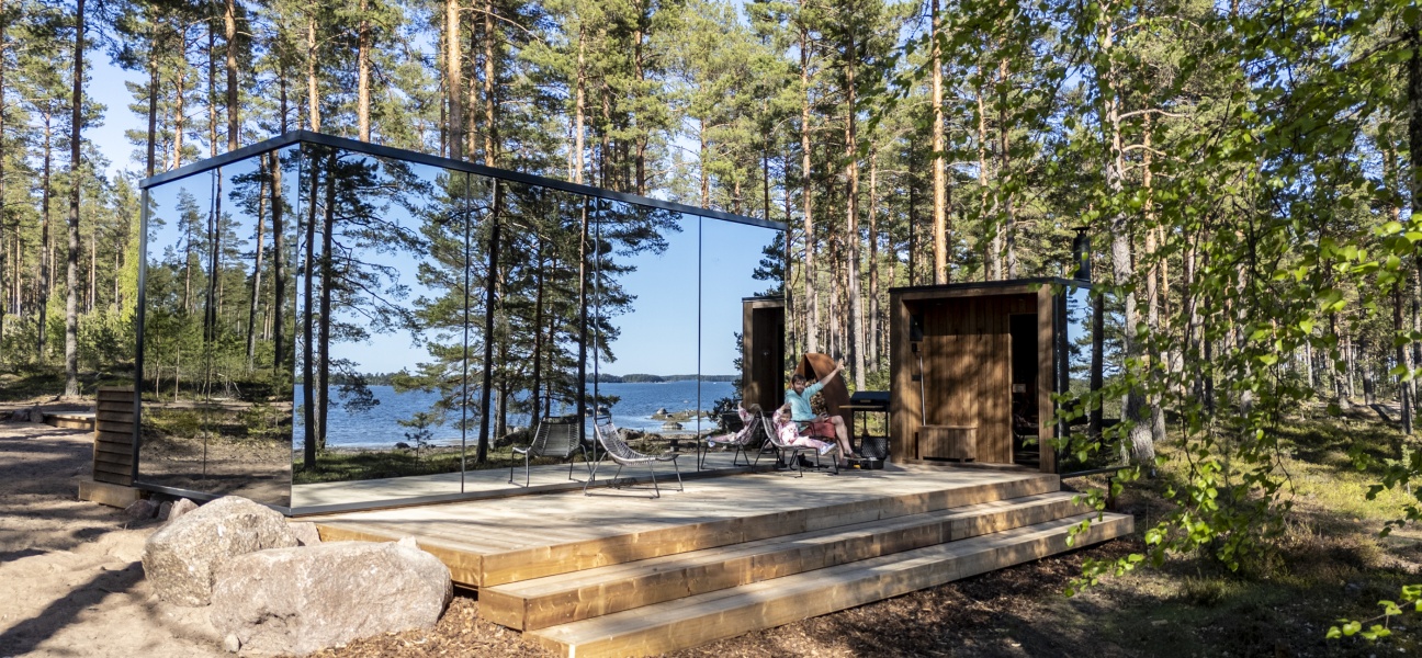 ÖÖD Versso mirror hourse RÄSYMATTO nature getaway