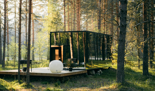 Long Long Huang in laheranna ÖÖD House