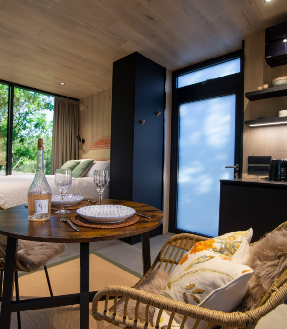 Kirtlington Mirror Houses - Cordle House